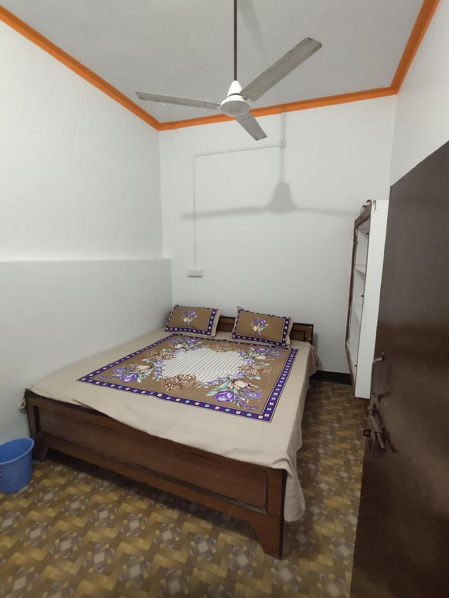 Awadh Guest House Ayodhya Extérieur photo